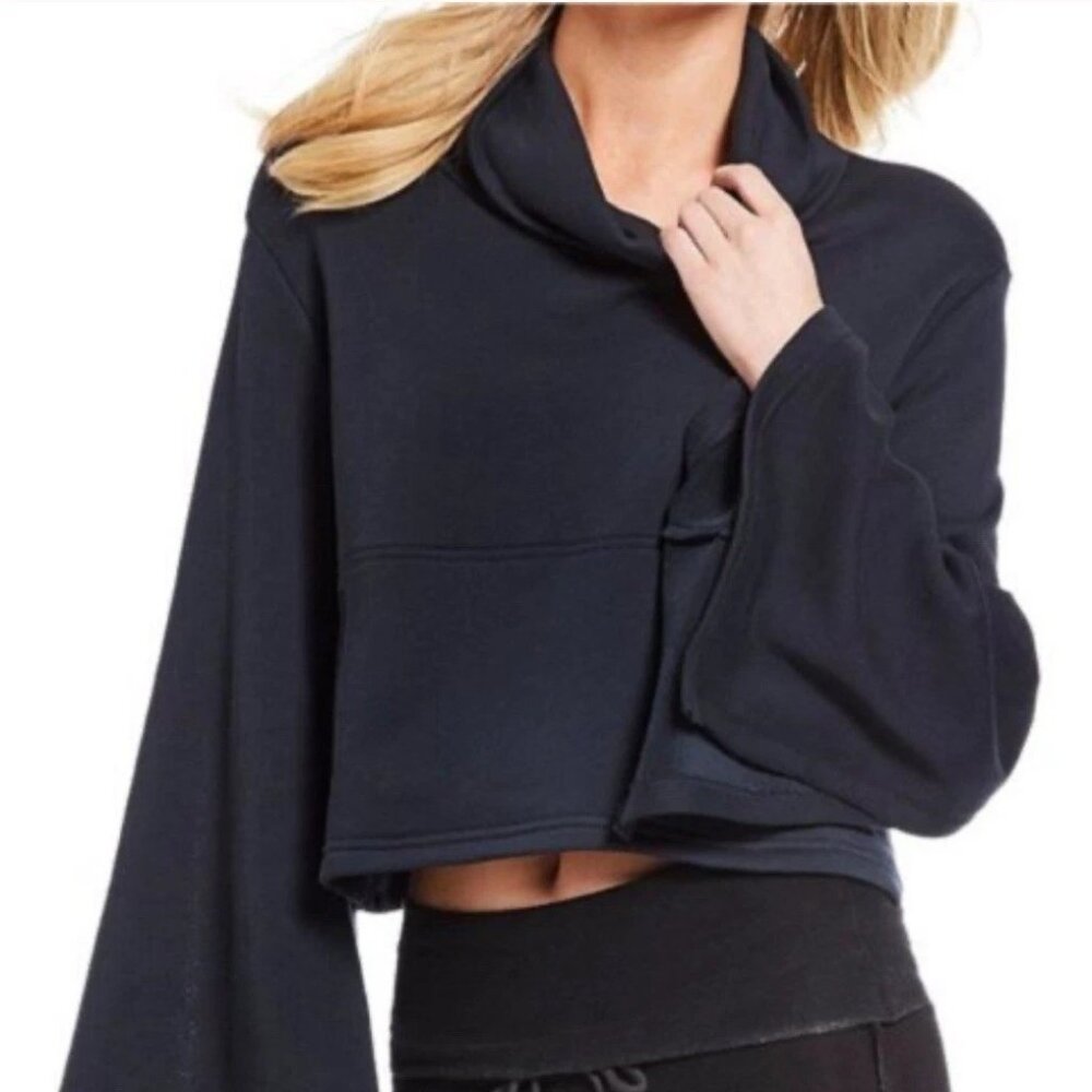 FP Movement Salvation Turtleneck Womens M Long Bell Sleeve Crop Sweatshirt Navy